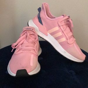 🔥Adidas U Path Run Shoes🔥